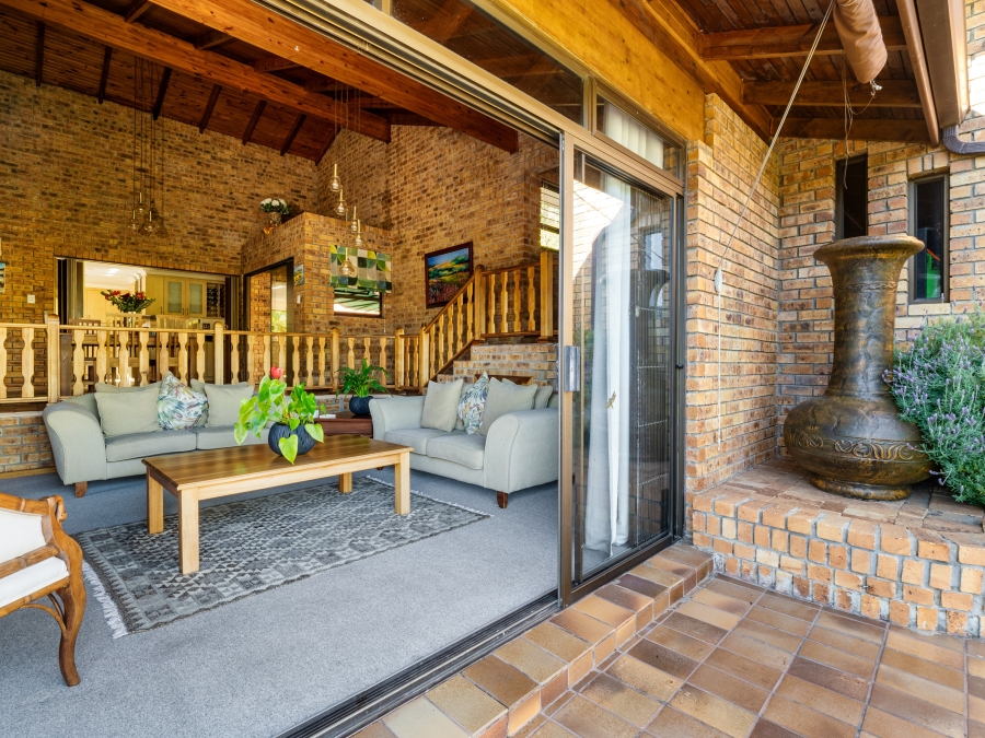6 Bedroom Property for Sale in The Village Western Cape